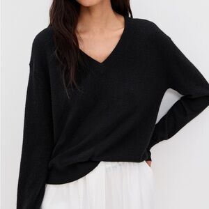 White & Warren Cashmere V Neck Sweater